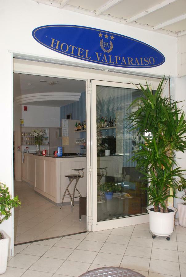 Hotel Valparaiso Rimini Exterior photo
